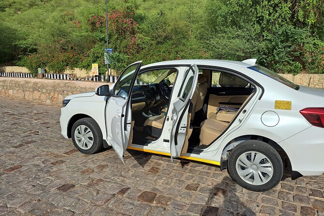 Private Transfers From Jaipur to Agra Hotel / Accommodation - Customer Review Highlights