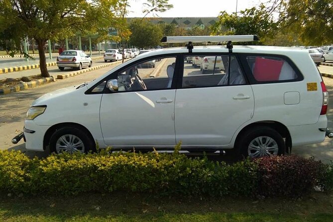 Private Transfers New Delhi to Jaipur Drop - Review Ratings