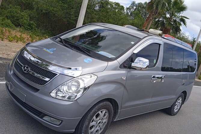 Private Transfers Punta Cana Airport and Hotels. - Professional and Friendly Drivers