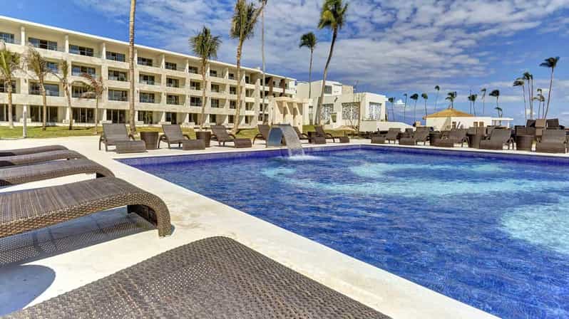 Private Transfert Royalton Bavaro to Punta Cana Airport - Key Points