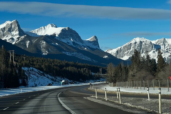 Private Transporation Calgary, Banff, Drumheller - Inclusions
