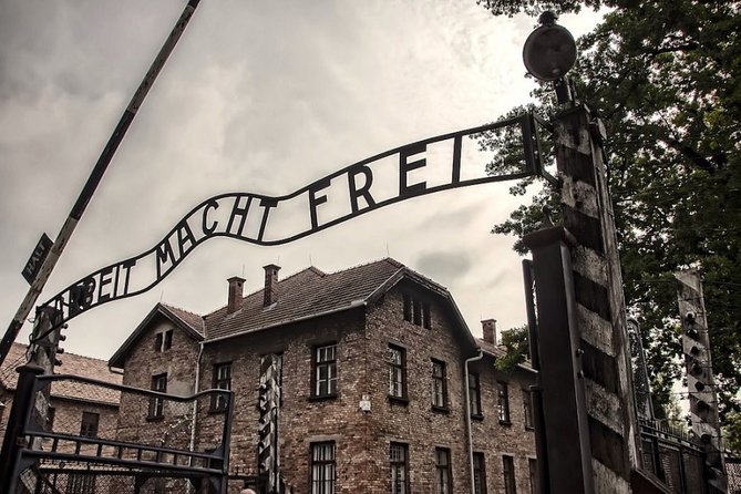 Private Transport and Fully Guided Tour Auschwitz-Birkenau - Exploring Auschwitz-Birkenau