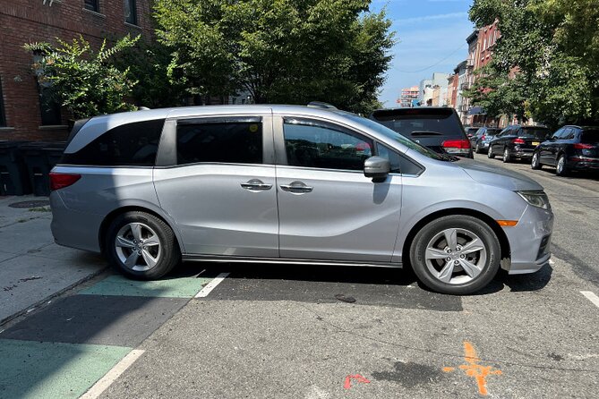 Private Transport From Laguardia Airport to New York City - Key Points