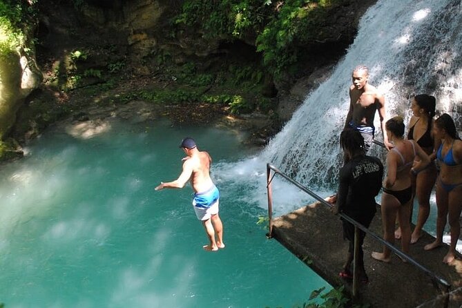 Private Transport to River Tubing or Rafting and Blue Hole Combo - Health and Safety Requirements