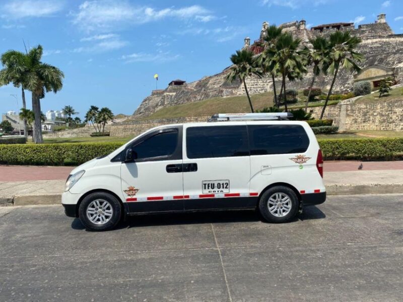 Private Transportation for 8 Hours in Cartagena - Key Points