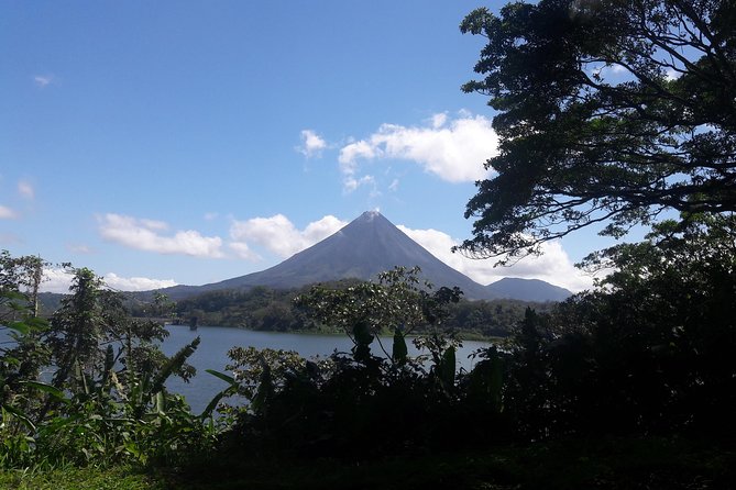 Private Transportation From La Fortuna, Arenal Volcano to Jaco Beach - Key Points