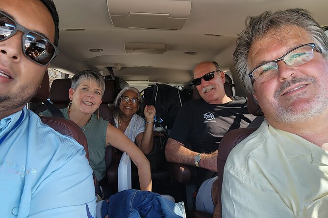 Private Transportation From Los Cabos Airport to ROUND TRIP Hotels - Booking and Reservations