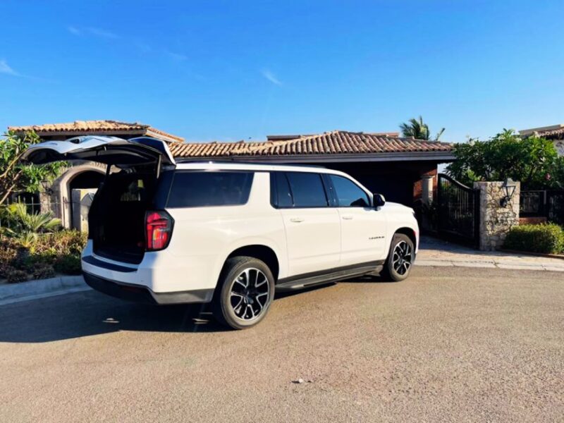 Private Transportation Round Trip Airport Los Cabos - Vehicle Information