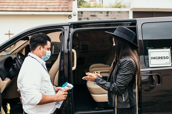Private Transportation Service Within Guatemala City on a Minibus With A/C - Booking Process