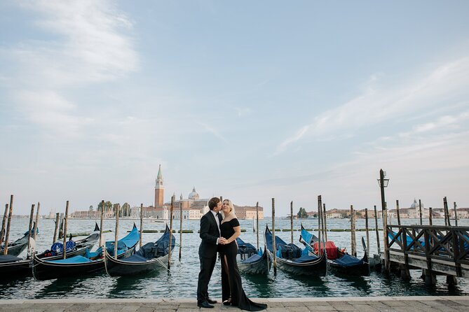 Private Travel Photographer Tour in Venice - Tailored Experience
