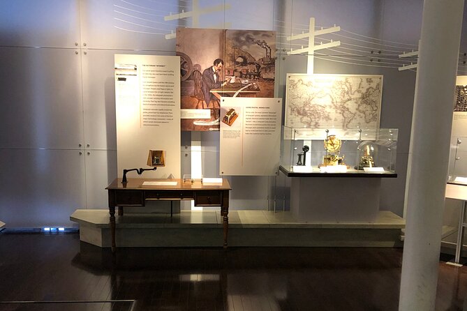 Private Treasure Hunt in Mountain View Computer History Museum - Navigating the Museum Exhibits