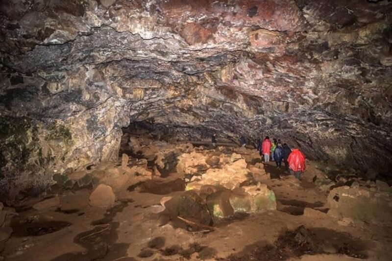 Private Trekking Tour: Easter Island Caves - Tour Highlights and Experience