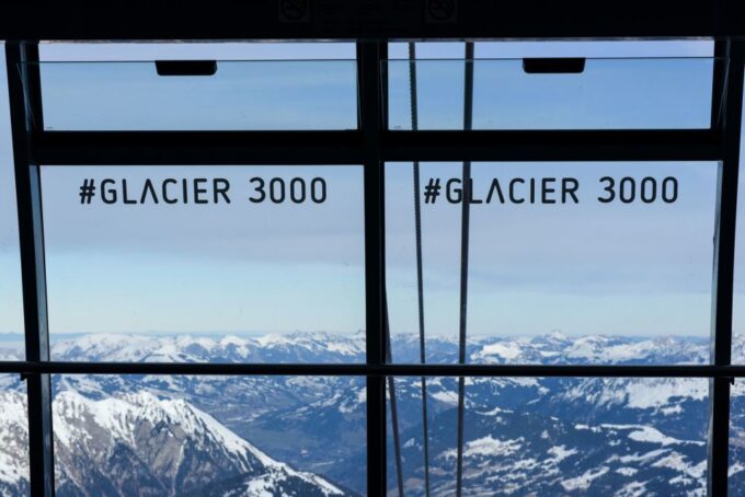 Private Trip From Geneva to Glacier 3000 - Private Modern Vehicle Transport