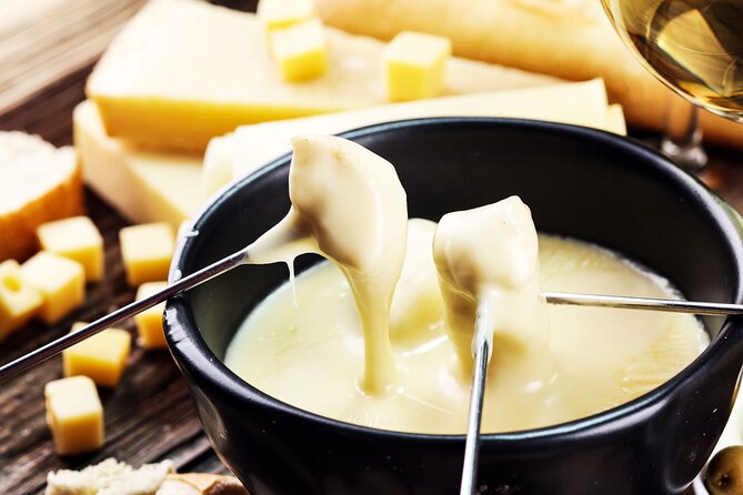 Private Trip From Geneva to Gruyeres: Cheese & Chocolate Tasting - Gruyere Castle