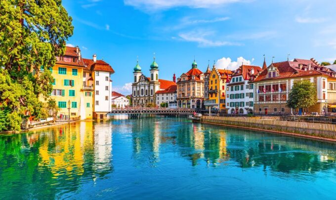 Private Trip From Zurich to Discover Lucerne City - Discover the Heart of Swiss Tourism