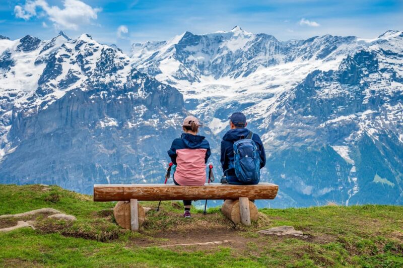 Private Trip From Zurich to Grindelwald & Interlaken - Key Points