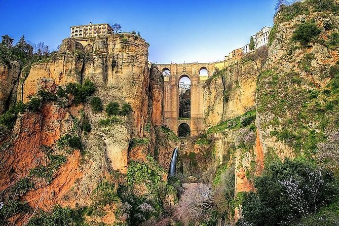 Private Trip to Ronda From Costa Del Sol - Exploring Rondas Landmarks