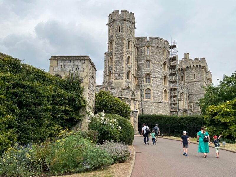 Private Trip to Windsor Castle and Stonehenge - Key Points