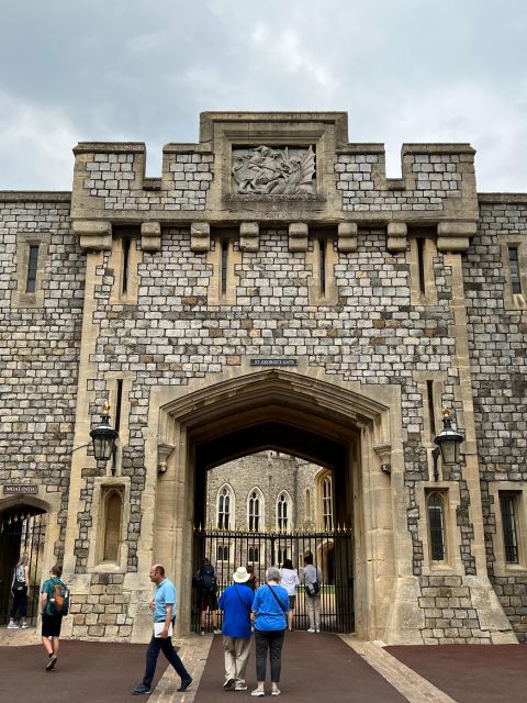 Private Trip to Windsor Castle and Stonehenge - Flexible Booking and Reservations