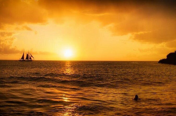 Private Tropical Gondola Dinner Cruise Simpson Bay - Who Should Consider This Tour?
