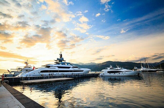 Private Tropical Gondola Dinner Cruise Simpson Bay - FAQ