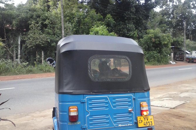 Private Tuk Tuk Colombo City Tours - Savor Colombos Culinary Delights