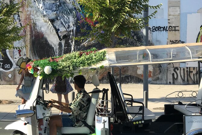 Private Tuk Tuk Tour in Old City Lisbon (Standard-1h30) - Confirmation and Accessibility