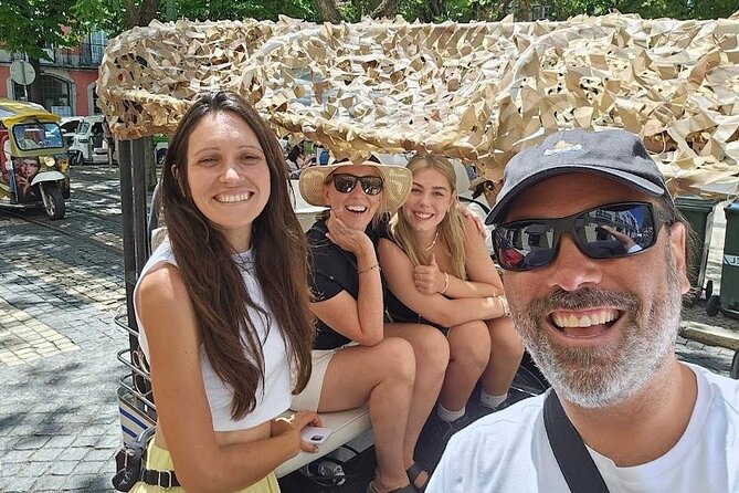 Private Tuk Tuk Tour in Old City Lisbon (Standard-1h30) - Tour Duration