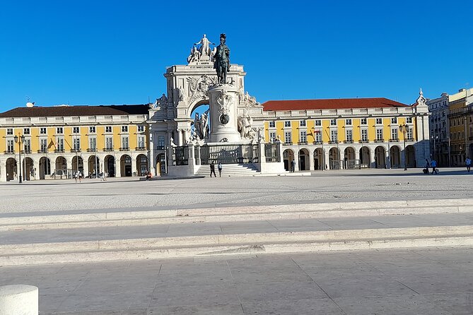 Private Tuk Tuk Tour Through the Historic Center of Lisbon - Wheelchair and Stroller Accessibility