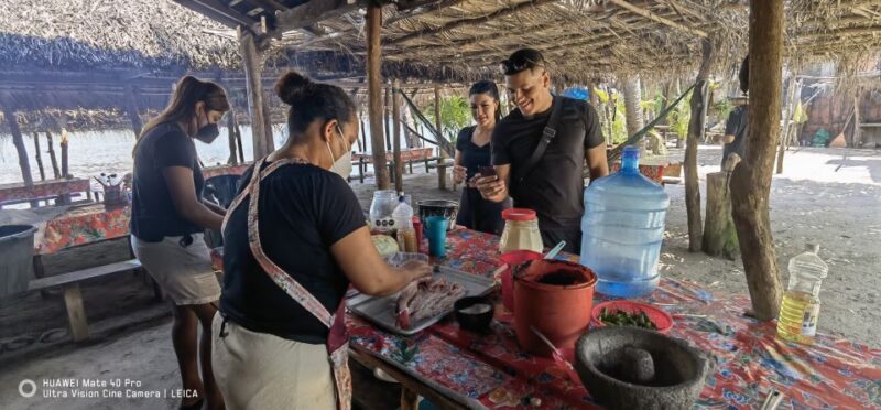 *Private Turtle Hatching 3 Palos Lagoon & Crocs Farm & Lunch - Lagoon Cruise