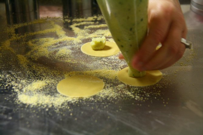Private Tuscan Italian Cooking Class & Cheese Tasting With Ilaria - About Traveling Spoon