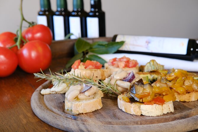 Private Tuscan Lunch With Wine & Evo Oil Tasting in the Vineyard - Tuscan Lunch and Tasting