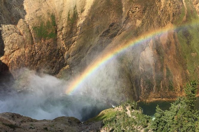 Private Two-Day Tour of Yellowstone National Park - Wildlife Viewing Opportunities