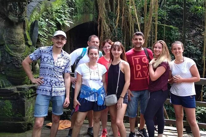Private Ubud Day Trip With Handicrafts Shopping - Customer Reviews and Communication