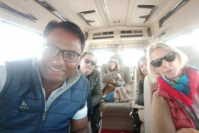 Private Udaipur City Tour With a Professional Guide and Chauffeur - Key Points