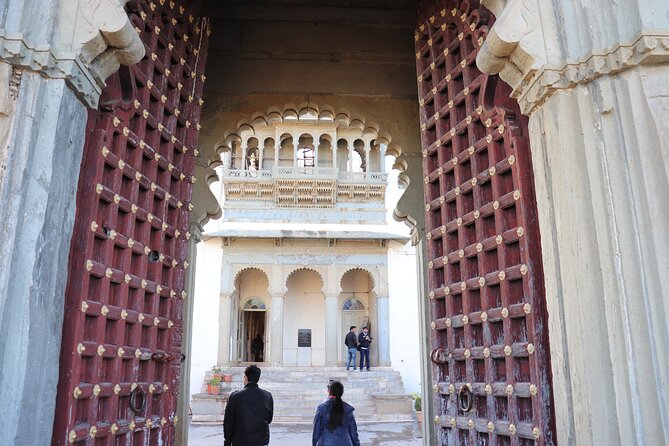 Private Udaipur Sightseeing Tour by Car - All Inclusive - Customizable Itinerary