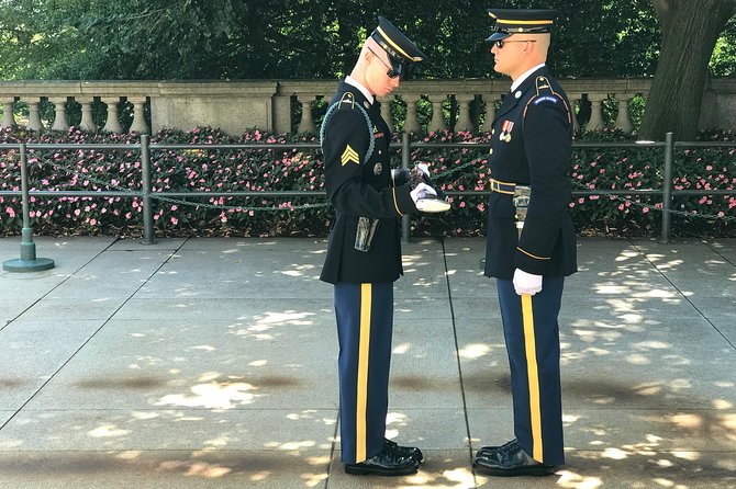 Private United States Army Tour in Washington DC by Luxury Car - Transportation and Accommodation