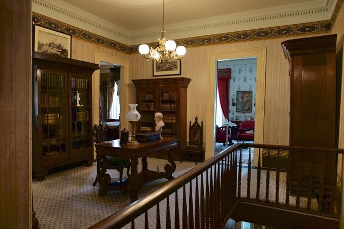 Private Urban Plantation and French Quarter Walking Tour - Guided French Quarter Walking Tour