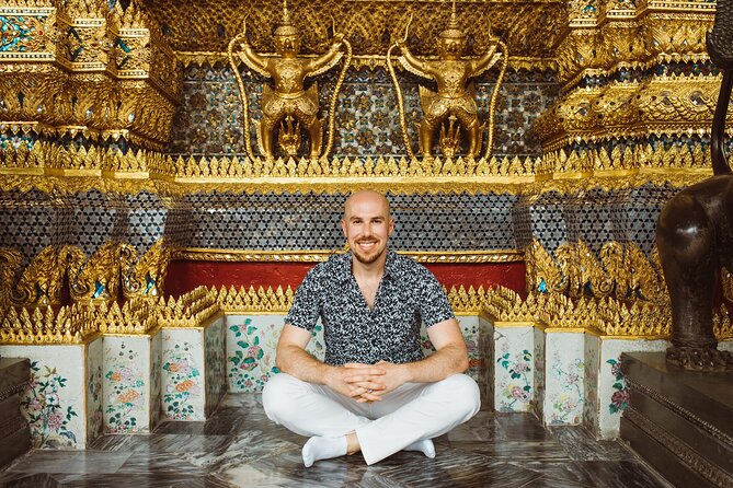 Private Vacation Photography Session With Local Photographer in Bangkok - Overview of the Experience