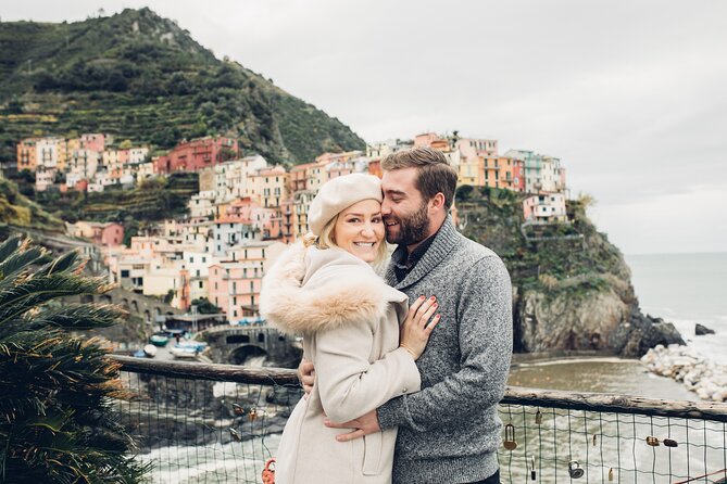 Private Vacation Photography Session With Local Photographer in Cinque Terre - Meeting and Logistics