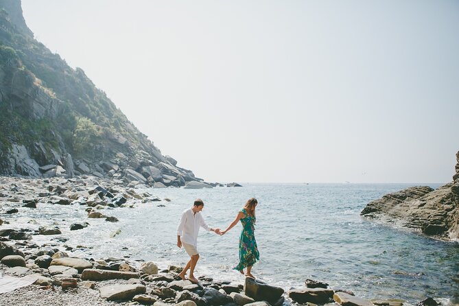 Private Vacation Photography Session With Local Photographer in Cinque Terre - Pricing and Booking