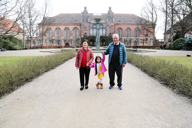 Private Vacation Photography Session With Local Photographer in Copenhagen - Delivering Your Cherished Moments