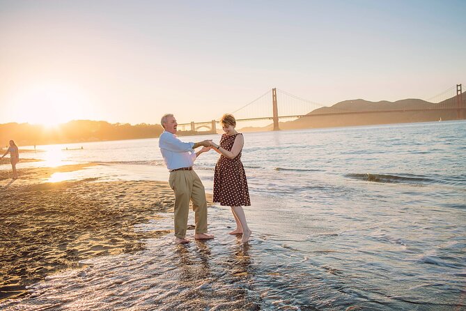 Private Vacation Photography Session With Local Photographer in San Francisco - Timely Digital Photograph Delivery