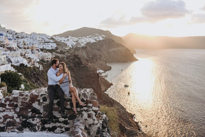 Private Vacation Photography Session With Local Photographer in Santorini - Professional Photos in 5 Days