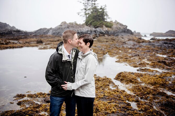 Private Vacation Photography Session With Local Photographer in Tofino - Tailored Photography
