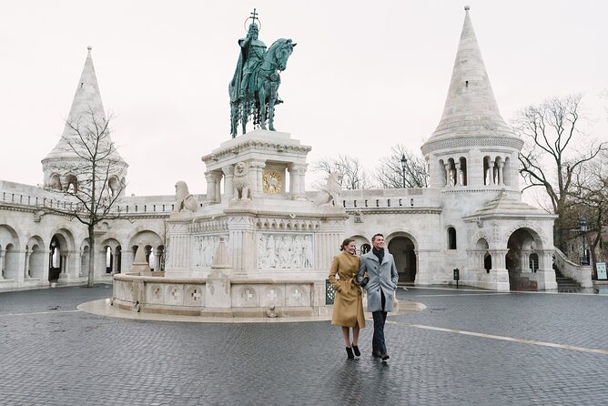 Private Vacation Photography Session With Photographer in Budapest - Accessibility and Participation