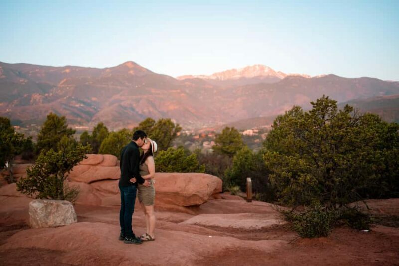 Private Vacation Photoshoot in Garden of the Gods - Exploring the Private Vacation Photoshoot in Garden of the Gods