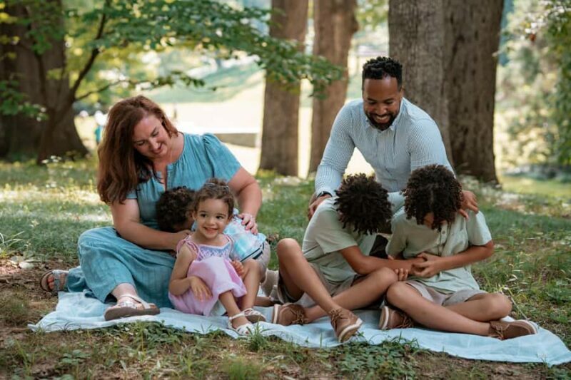 Private Vacation Photoshoot with Photographer in Branson - FAQs