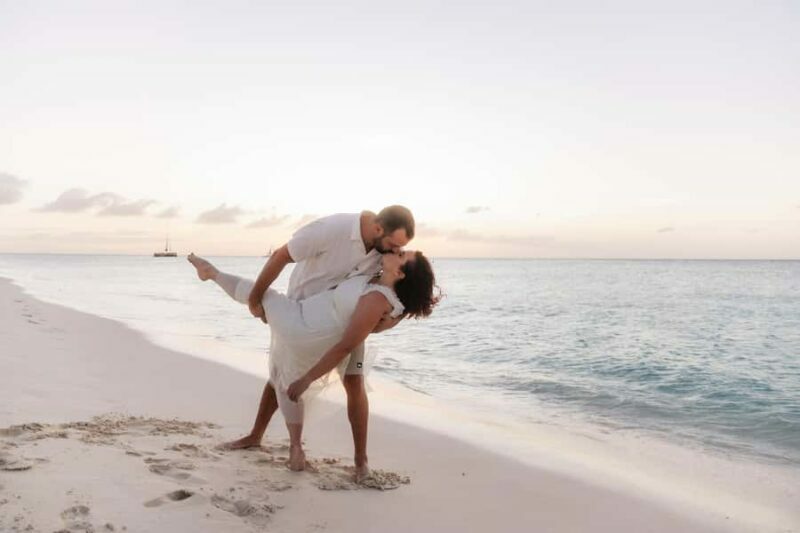 Private Vacation Photoshoot with Photographer in Virginia B. - Exploring the Virginia Beach Photoshoot Experience
