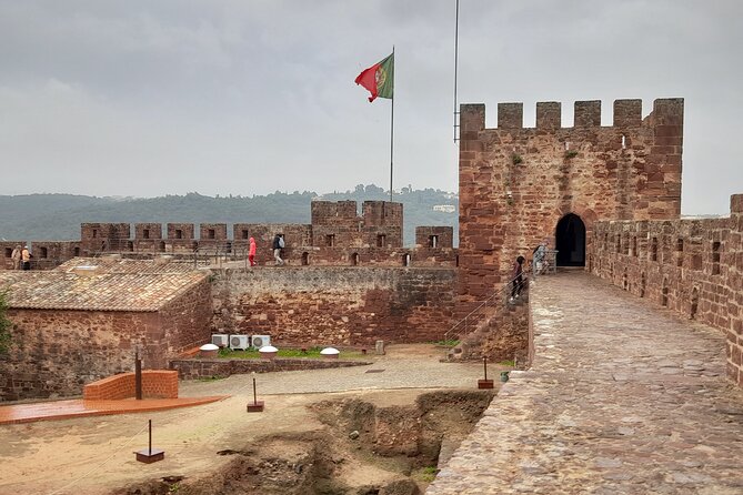 Private Van Tour To Silves Castle and Monchique Mountain - Lunch and Local Cuisine